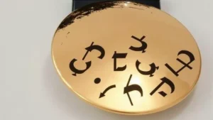 השפעת התרבות על הפוליטיקה: כיצד אמנים משנים את השיח הציבורי
