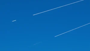 למה כולם מדברים על האיום מאיראן? הסיפור האנושי מאחורי הכוננות הביטחונית